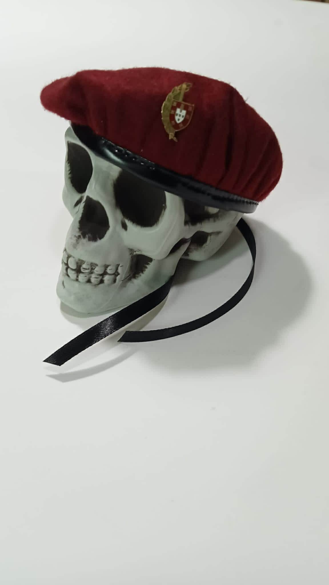 Boina Miniatura Comandos com Caveira
