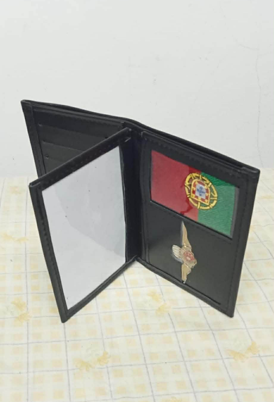 Carteira militar para símbolo Paraquedistas