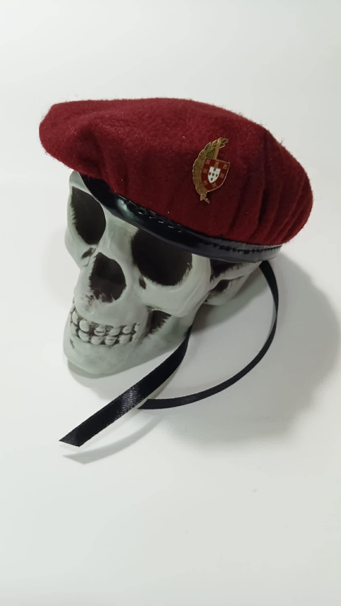 Boina Miniatura Comandos com Caveira